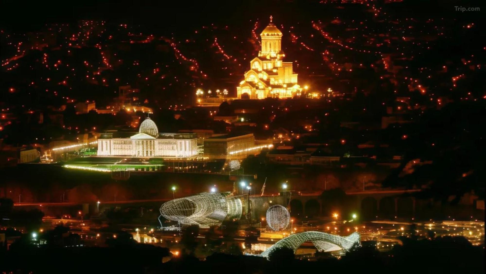 Green Tower Hotel Tbilisi Buitenkant foto
